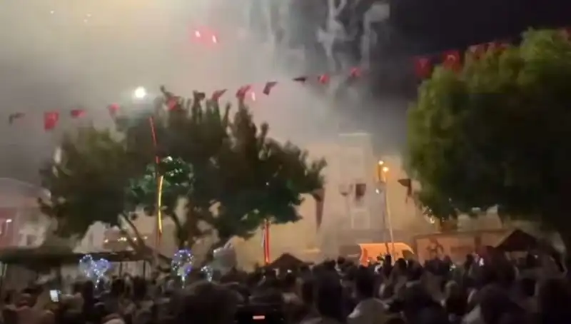 Havai Fişek Gösterisi Sonrası Hastanelik Olanların Dramı