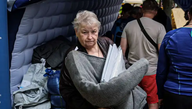 Harkov'da Şok Edici Saldırı: Rusya'nın Yüzlerce Mermi Fırlattığı Anlar