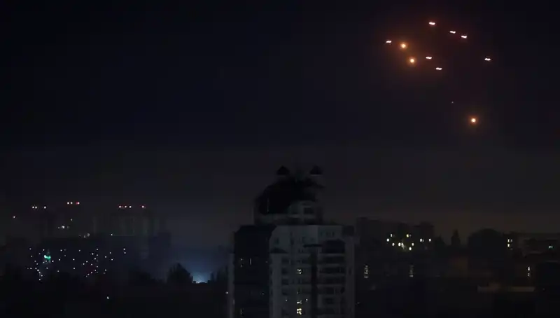Rusya, Kiev'e Hava Saldırısı Düzenledi: Sumi'de 11 Köy İçin Tahliye Emri Verildi