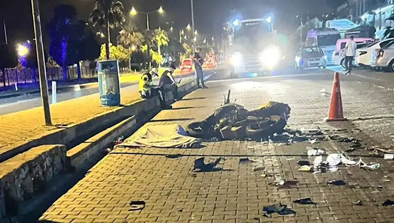 Alanya'da Motosiklet Kazası: Hayatını Kaybeden Genç İçin Kalpler Birleşti