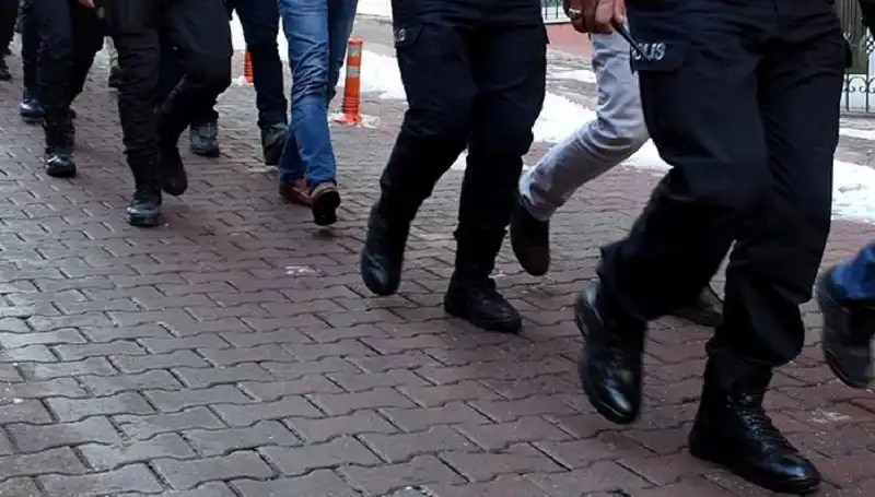 MİT ve Emniyetten FETÖ'ye Yıldırım Gibi Operasyon: Ayrıntılar Ortaya Çıktı