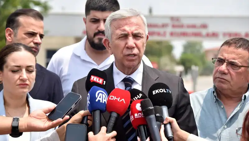 Mansur Yavaş ve Muhittin Böcek'ten Tarihi Buluşma: İşbirliği Umutları Artıyor