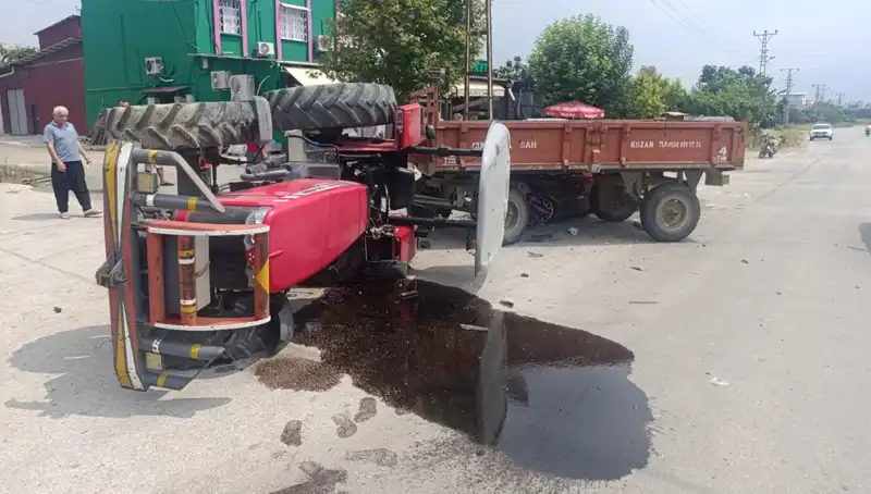 Traktör-Otomobil Çarpışması: Korkunç Kaza İki Yaralıyla Sonlandı