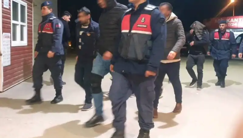 Bağ Evinde Gizli Uyuşturucu Partisine Yapılan Büyük Baskın