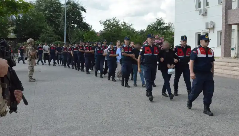 Hacizli Araçları Yenileyip Satıyorlar: Fırsatlar ve Tehlikeler