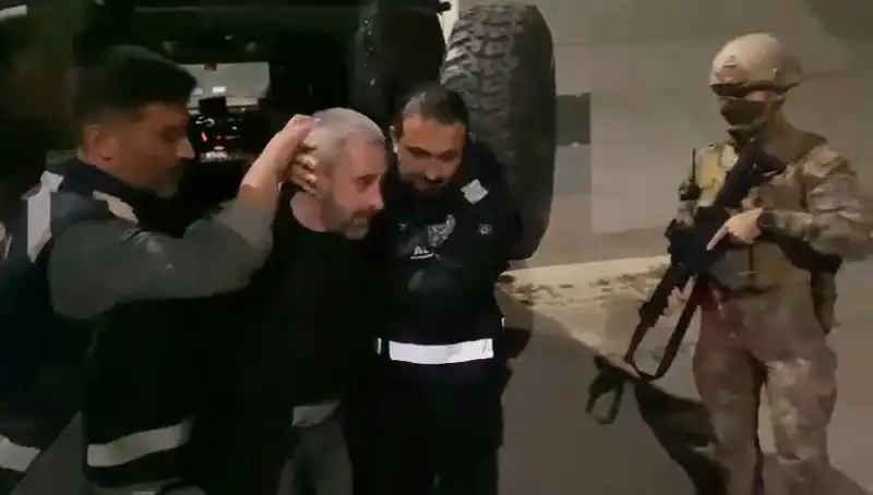 Kardeş Katili Yakalandı: 213 Saat Süren Görüntü İncelemesi Sonrası Gerçek Ortaya Çıktı