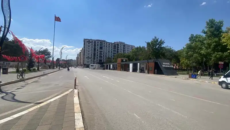Elazığ'da Sokaklar Neden Boş? Şehirde Sıra Dışı Bir Sakinlik Hakim