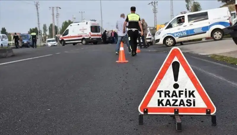 Tekirdağ'da Kontrolden Çıkan Araç Bariyere Çarptı: Tüyler Ürpertici Kaza