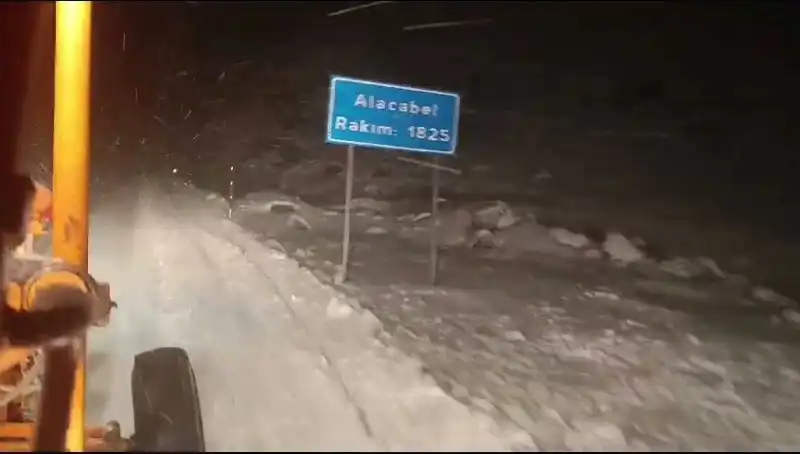 Antalya’ya Beklenmedik Kar Yağdı: Yaşananlar ve Etkileri