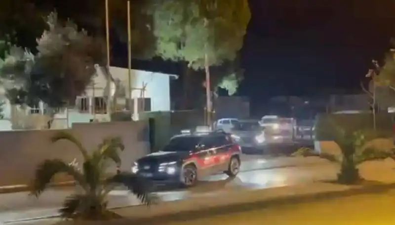 İzmir'de Şaşırtan 24 Saatlik Operasyon: 141 Hükümlü Ele Geçirildi!