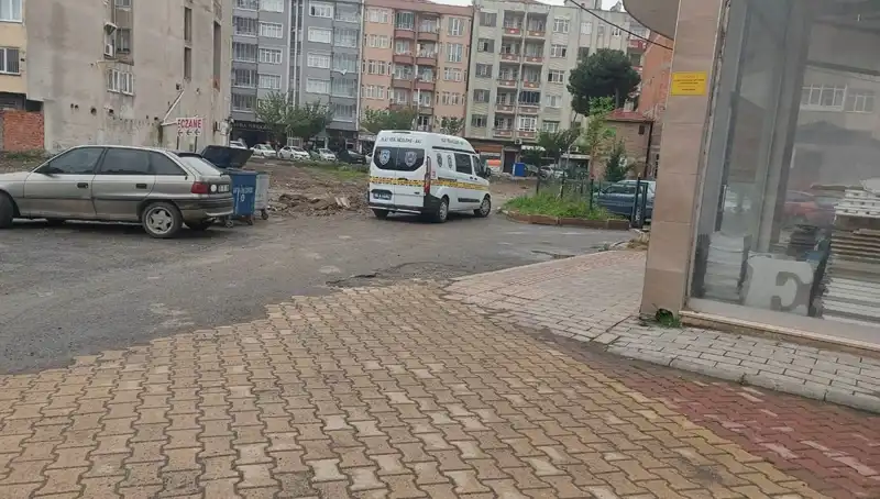4. Kattan Düşen Kadın Hastaneye Kaldırıldı: Hayati Tehlikesi Devam Ediyor
