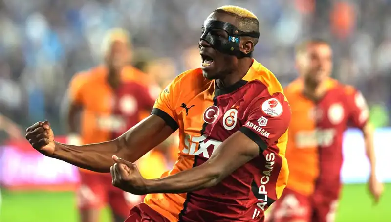 Osimhen'e Gelen Kazan-Kazan Teklifi: Futbol Dünyasında Neler Oluyor?