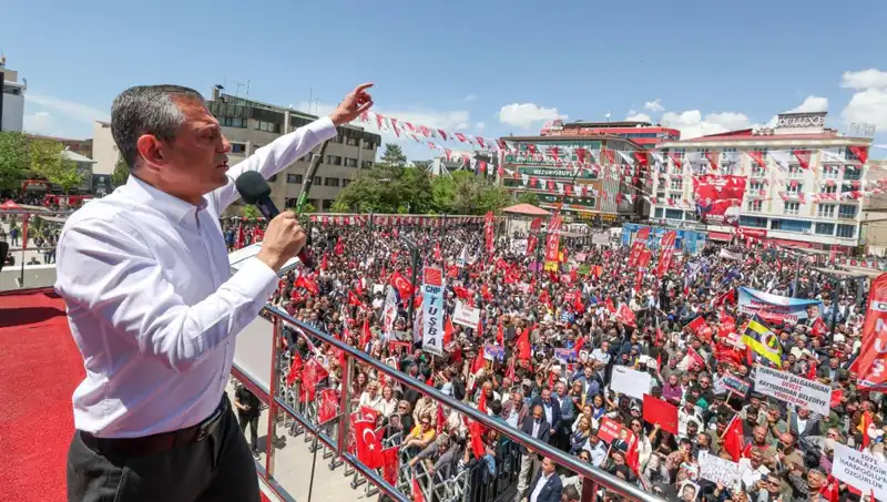 Özgür Özel: Örgütün Silah Bırakma Çabalarına Destek Veriyoruz