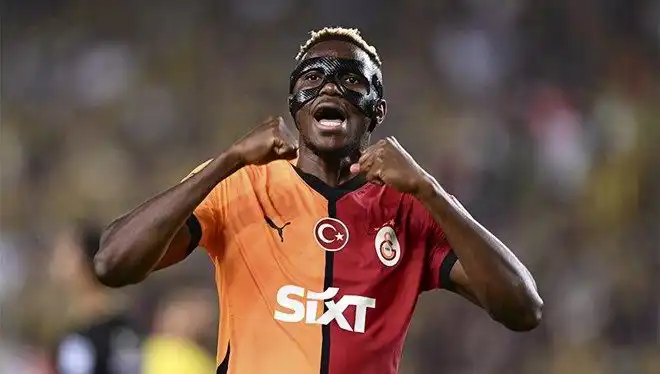 Osimhen'in Galatasaray'da Kalma İhtimali: Menajerinden Açıklama Geldi!