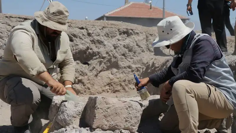 İç Anadolu'da Tarihin Gizemleri: Yeni Mozaik Keşifleri Uzmanları Şaşırttı