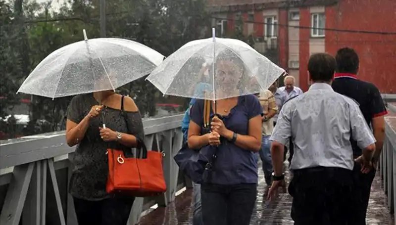 Yazın Son Günlerinde Sıcak Hava ve Sağanak Yağış Uyarısı!