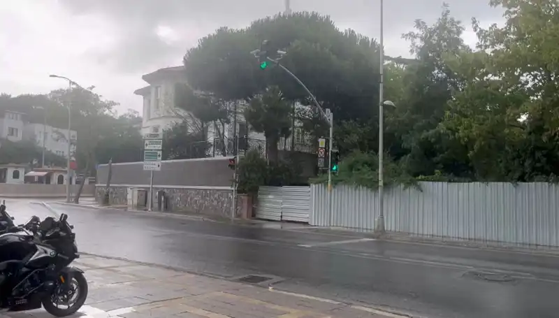 İstanbul'da Sağanak Yağışla Beraber Hava Rahatladı: Neler Oluyor?