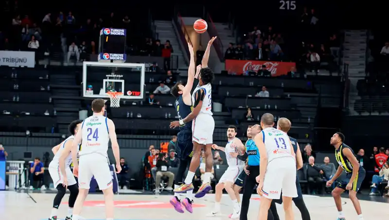 Anadolu Efes ve Panathinaikos Karşılaşması: Maç Detayları ve Beklentiler Neler?