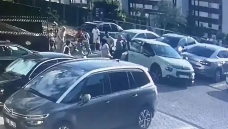 Eşi ve Aile Bireylerini Araba ile Ezdi! Olayın Arkasındaki Şok Edici Gerçekler