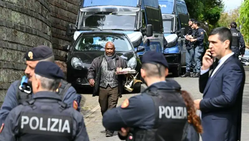 Roma'da Tarihi Nükleer Zirve: İran ve ABD İlk Kez Bir Araya Geldi