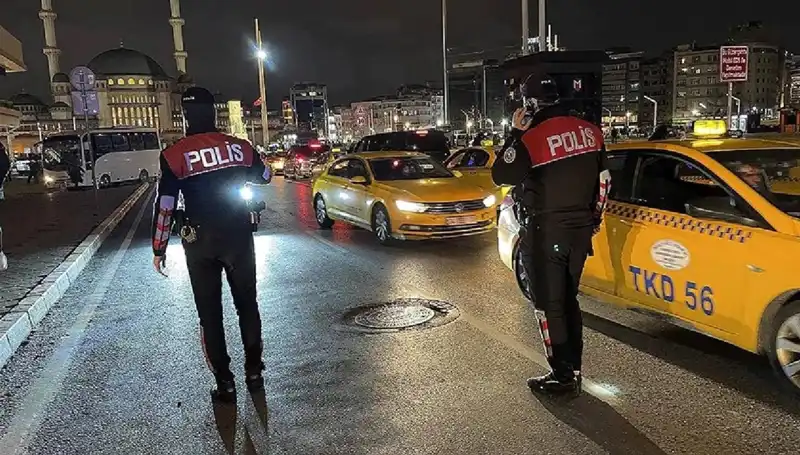 İstanbul'da Gece Yarısı Operasyonu: 873 Gözaltı